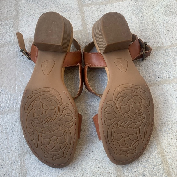 b.o.c. Women's Brown Sandals - Picture 3 of 5